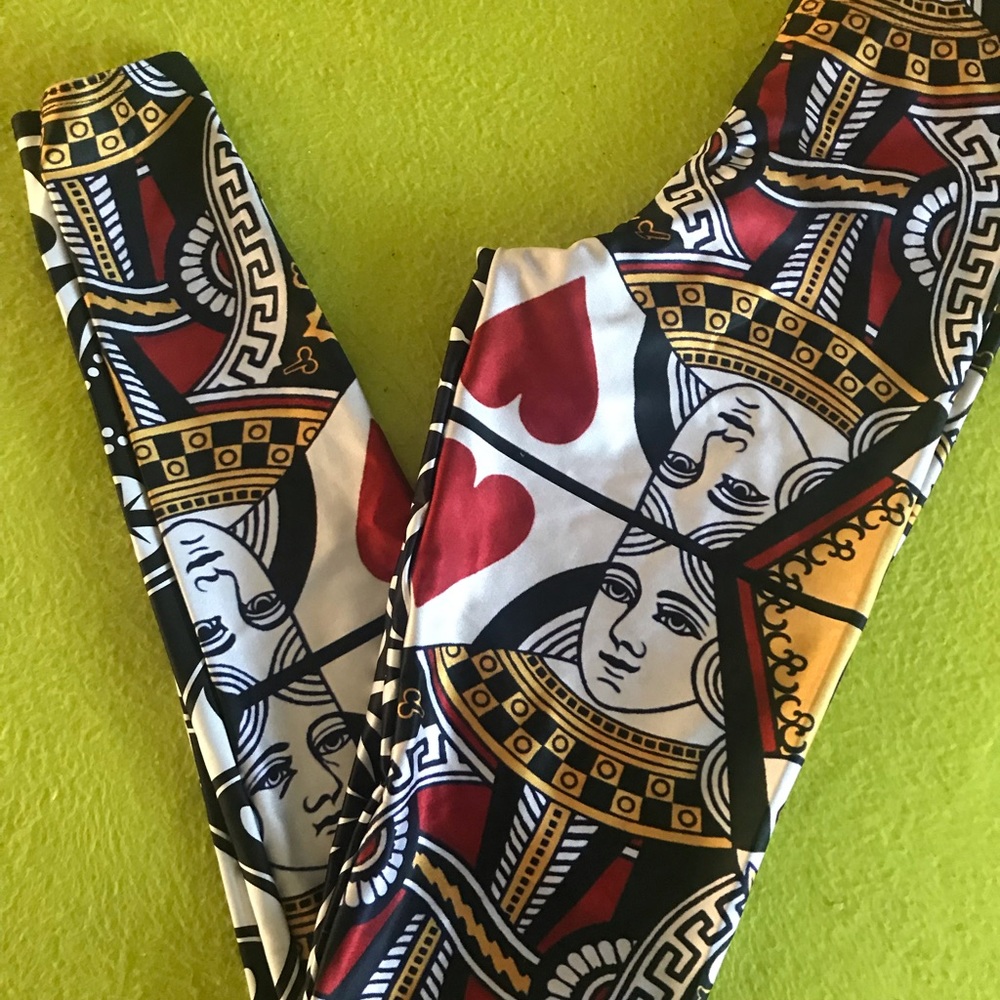 Designer - BlackMilk queen of hearts leggings